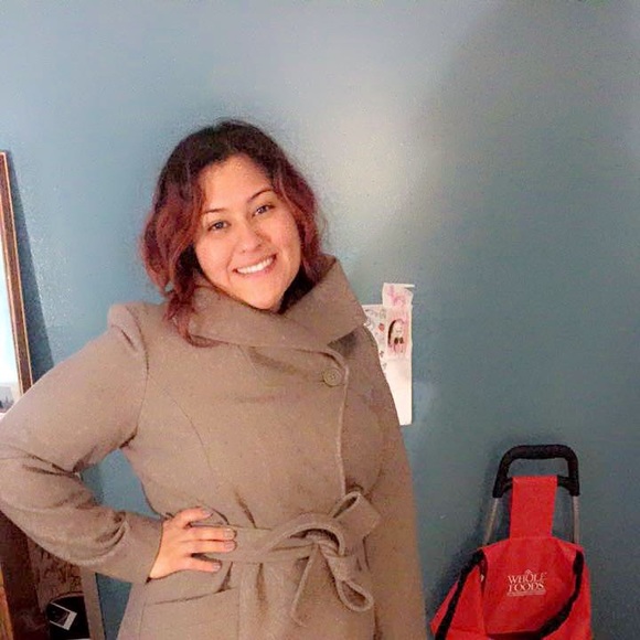 Meet your Posher, Amy - Picture 1 of 1